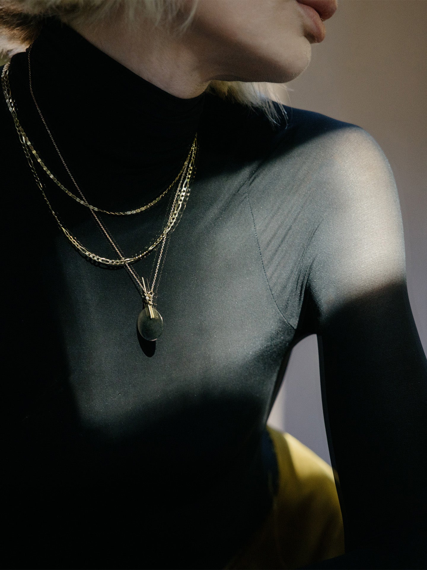 Disk & Toggle Necklace