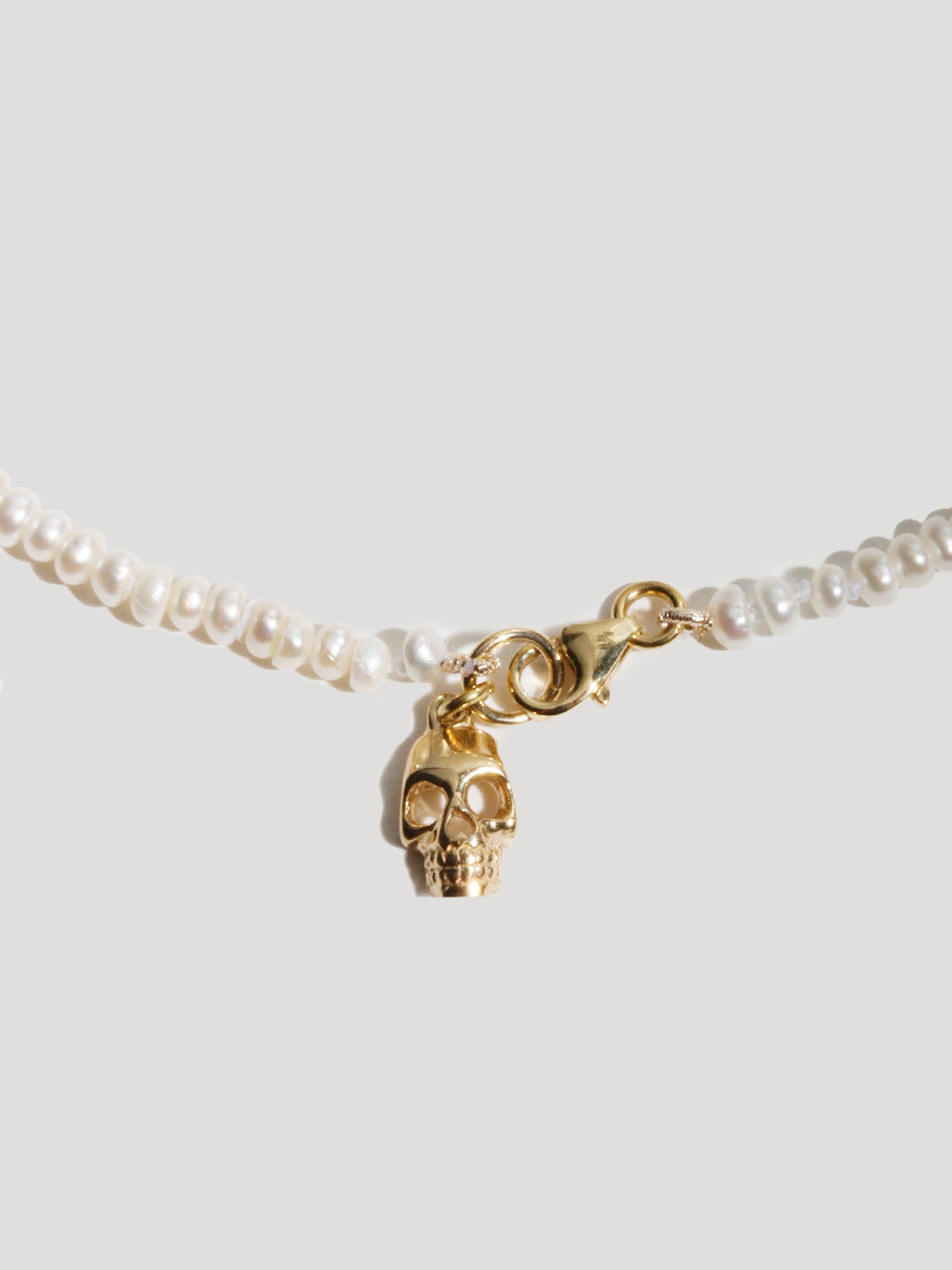 Skull Pearl Choker