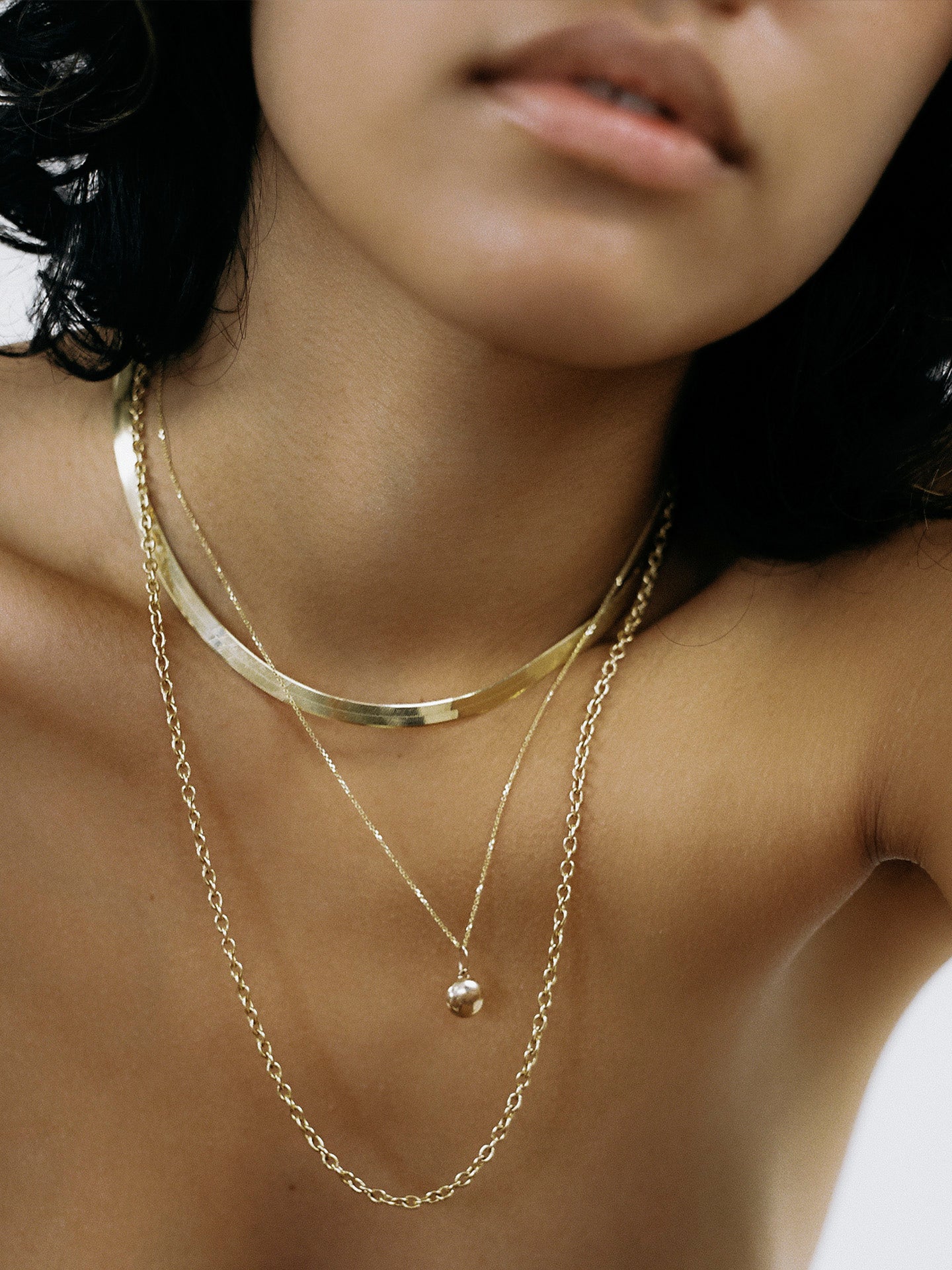 XL Herringbone Vermeil shot on model